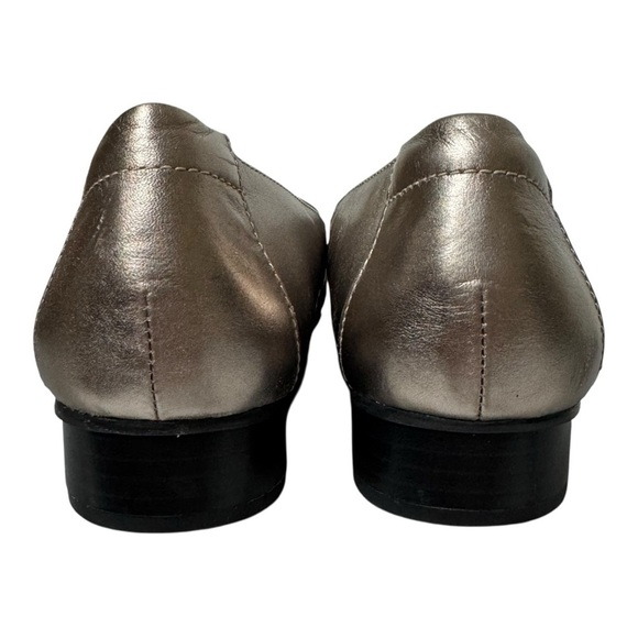 Clarks Juliet Lora Metallic Pewter Leather Loafers Womens Size 11 - Picture 4 of 11